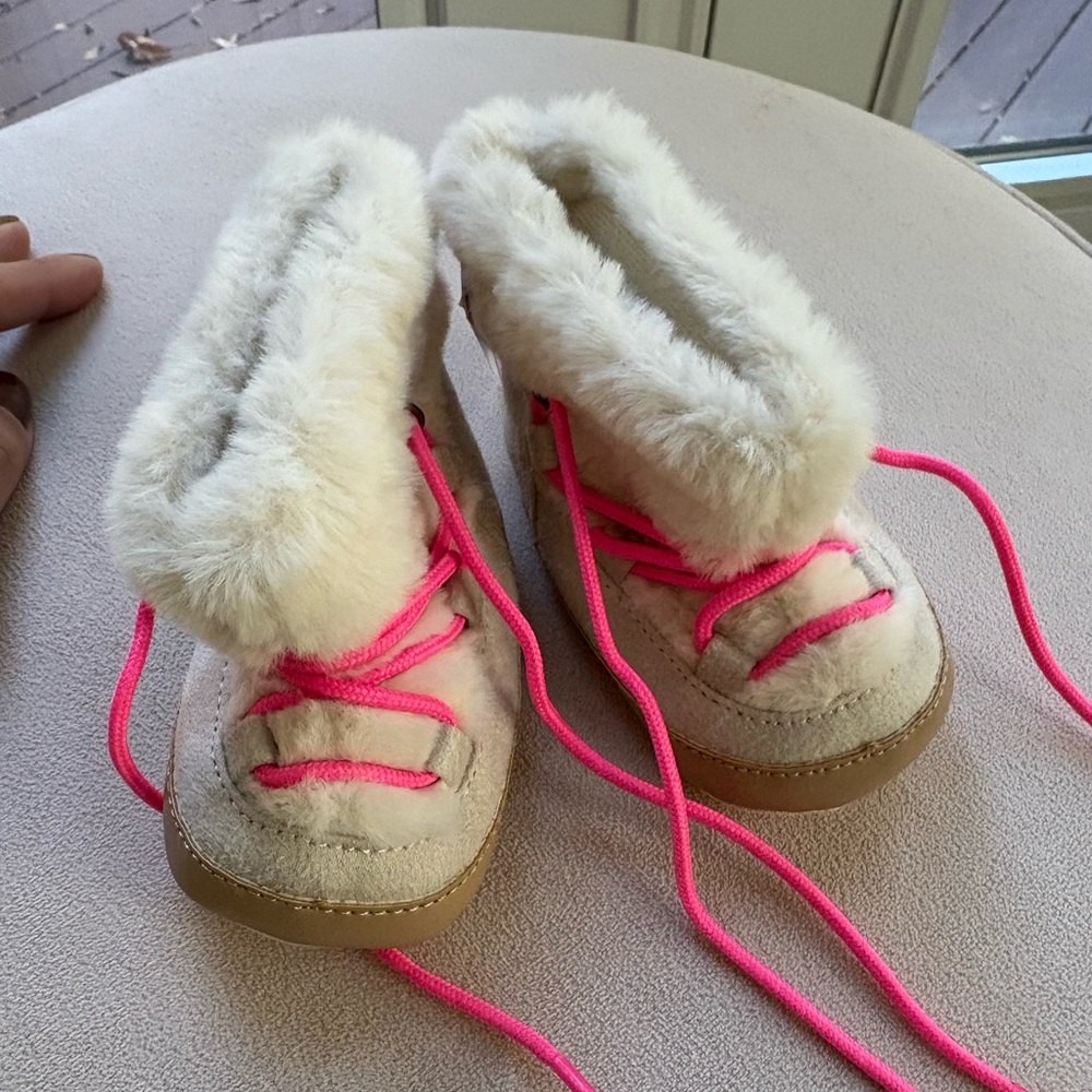 Baby Gap' Cozy Fur-Lined Boots with Pink Laces| Sz3-6 months| NWT